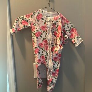 Mudpie floral footie with matching bow